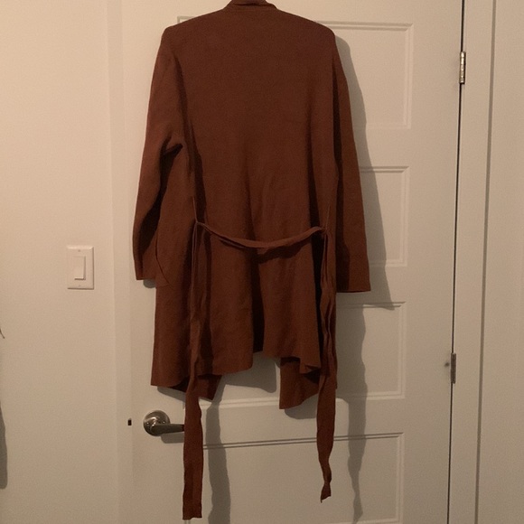 Brown cardigan with pocket - Picture 2 of 4